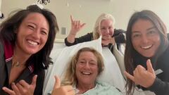 Nicole Lynchie junto a su familia en el hospital tras clavarse su propia quilla en Waco Surf, Texas.