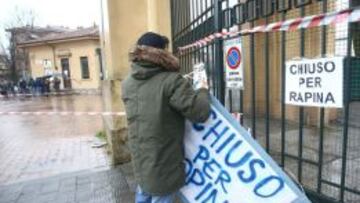 Un aficionado del Parma en la protesta contra el equipo