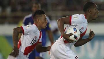 Peru&#039;s Andre Carrillo, right, celebrates after scoring against Venezuela with his teammate Christian Cueva during a 2018 World Cup qualifying soccer match in Maturin, Venezuela, Thursday, March 23, 2017.(AP Photo/Fernando Llano)