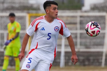 La Roja suma un lateral con proyección europea: tiene 20 años y jugará el Mundial