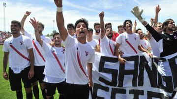 El Seviila Atlético parte con ventaja para ascender.