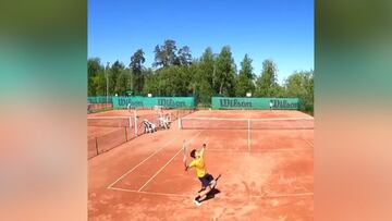"Para ser honestos no he visto nada similar": el ace en tenis que van a tener que ver varias veces