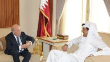 Blatter visit&oacute; Qatar.