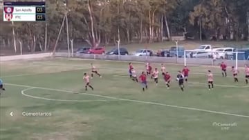 De las escenas más surrealistas jamás vistas en un campo de fútbol: 3-3 y ocurre esto