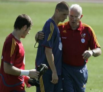 Luis Aragonés fue su entrenador en la Selección española.