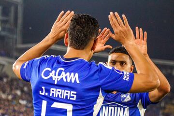 El equipo azul venció 3-1 a Peñarol por la cuarta fecha de la Copa Sudamericana y quedó muy cerca de la clasificación a octavos de final.