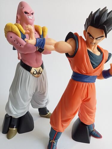 Gohan Ultimate vs Majin Buu de 'Dragon Ball Z' por Banpresto