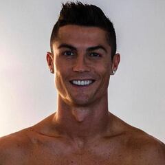 Cristiano muestra su catálogo de músculos en Instagram