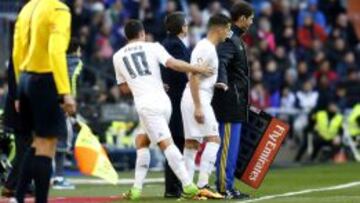 James fue sustituido en el derbi en el minuto 56. Salió por él Lucas Vázquez.