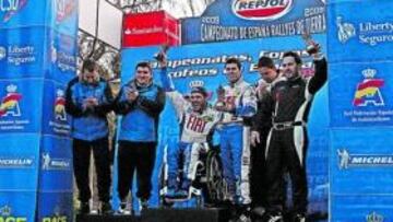 Alberto Llovera en el podio