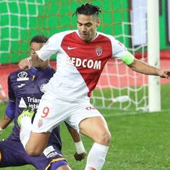 Promedio goleador de Falcao lo mete en historia del Mónaco