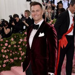 Tom Brady’s daughter takes over his Instagram account