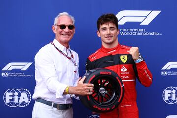 Celebración de Charles Leclerc tras conseguir la pole en el Gran Premio de Mónaco. 