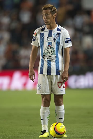 Contrario a lo que se pudiera esperar, el japonés se revalorizó en la Liga MX. Con el AC Milan, en julio de 2017, estaba valorado en 2.5 mde; hoy, el crack de los Tuzos tiene un valor de mercado de 4 mde.