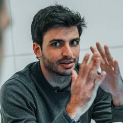 Sainz: "Si a los 17 años me dicen que iba a firmar por Ferrari, me hubiese caído de culo"