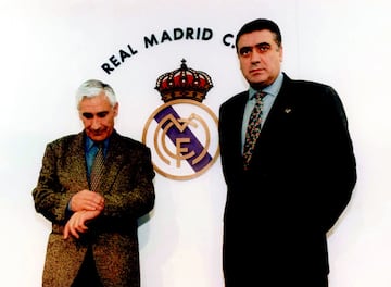 Temporada 1995/96. El 23 de enero, tras el cese de Jorge Valdano,  Lorenzo Sanz presenta a Arsenio Iglesias como nuevo entrenador del Real Madrid. El técnico de Arteixo terminó la temporada sin clasificar al equipo para competiciones europeas.