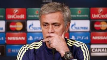 Mourinho: "Madrid y Barça no son favoritos, hay 16 por igual"