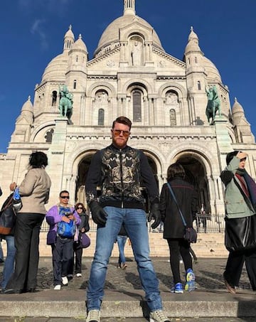 Álvarez en la Basílica del Sacré Cœur en París, Francia