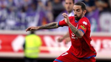 Marc Mateu puede cambiar de banda para suplir a Yeboah.