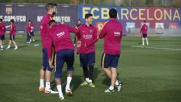 Messi ya sonríe en el entrenamiento del Barça.