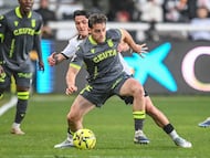 Partido de Liga Hypermotion entre el Burgos CF y el Ad Ceuta CF celebrado en el estadio de ‘El Plantío’
Fermín del Burgos y Marino del Ceuta
01-04-2026 - RICARDO ORDÓÑEZ