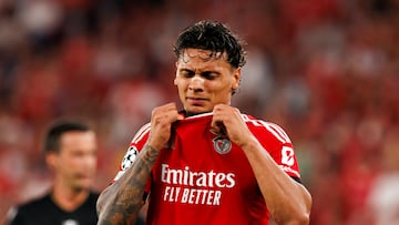 Richard Ríos, cuestionado por su rendimiento en empate del Benfica