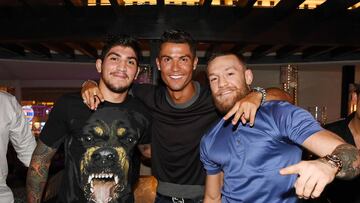 LAS VEGAS, NV - JULY 24: Dillon Danis, Cristiano Ronaldo and Connor McGregor attend Jennifer Lopez's birthday at Nobu Villa Atop Nobu Hotel at Caesars Palace on July 24, 2016 in Las Vegas, Nevada. (Photo by Denise Truscello/WireImage)