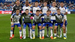 El once del Real Zaragoza frente al Eibar: Cristian Álvarez, Jair, Jaume, Azón, Lluís López y Fuentes, en la fila de arriba, y Bermejo, Fran Gámez, Giuliano, Vada y Francho, en la de abajo.