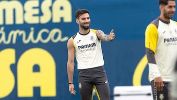 Álex Baena, durante el entrenamiento de ayer.
