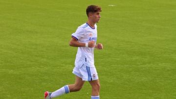 &Aacute;lvaro Gin&eacute;s, con el Juvenil C del Real Madrid.