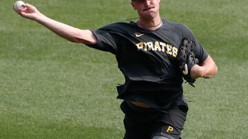 No messing around with negotiations, Paul Skenes has inked a record deal with the Pittsburgh Pirates well ahead of the July 25 deadline.