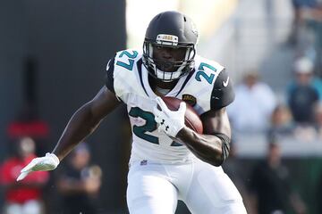 En su temporada de novato, Fournette corrió para más de mil yardas y diez touchdowns.