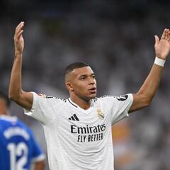 Mbappé pulveriza a Benzema pero sucumbe ante JB y Cristiano