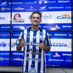 Posible doble descenso: el drama de un chileno en el extranjero