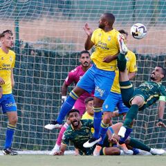 Las Palmas se despide de Marbella sin conocer la victoria