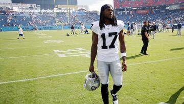 NASHVILLE, TENNESSEE - SEPTEMBER 25: Davante Adams #17 of the Las Vegas Raiders walks off the field after the game against the Tennessee Titans at Nissan Stadium on September 25, 2022 in Nashville, Tennessee. (Photo by Silas Walker/Getty Images)