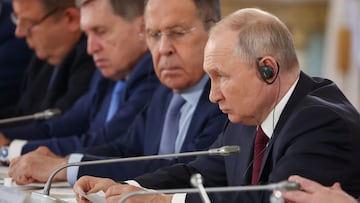 Russia's President Vladimir Putin and Foreign Minister Sergei Lavrov attend a meeting with Mali's President Assimi Goita following the Russia-Africa summit in Saint Petersburg, Russia, July 29, 2023. Alexander Ryumin/TASS Host Photo Agency via REUTERS ATTENTION EDITORS - THIS IMAGE WAS PROVIDED BY A THIRD PARTY. MANDATORY CREDIT.