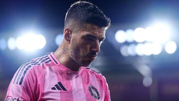 ORLANDO, FLORIDA - AUGUST 10: Luis Su�rez #9 of Inter Miami CF leaves the pitch after the first half during the MLS match between Orlando City and Inter Miami CF at Inter&Co Stadium on August 10, 2025 in Orlando, Florida. Rich Storry/Getty Images/AFP (Photo by Rich Storry / GETTY IMAGES NORTH AMERICA / Getty Images via AFP)