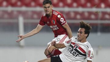 Santos Borré clasifica a octavos de final de Copa Libertadores