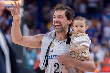 He turned down James Harden and $19.5 million: “They put James on the phone and I was nearly convinced”