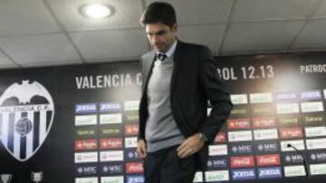 ADI&Oacute;S. Pellegrino, en el momento de su despedida del Valencia.