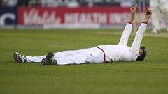 Steven Finn celebrates his catch of Dushmantha Chameera