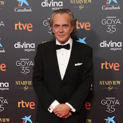 Los famosos que ya están vacunados con AstraZeneca: de Angela Merkel a José Coronado