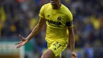 Bruno celebró así su gol.