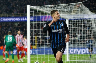 Nicolo Tresoldi celebra su gol al Atlético de Madrid.