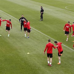 Setién mide antes del Arsenal