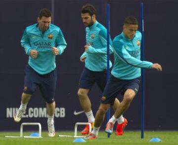 Messi, Cesc y Afellay durante el entrenamiento del sábado.