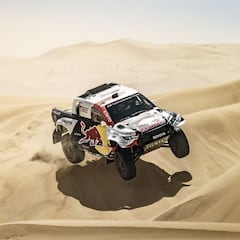 Sigue el duelo Al Attiyah-Loeb