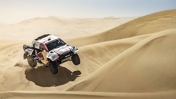 Nasser Al Attiyah en el shakedown del Abu Dhabi Desert Challenge.