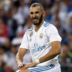 Benzema, ni entre los 10 delanteros más votados